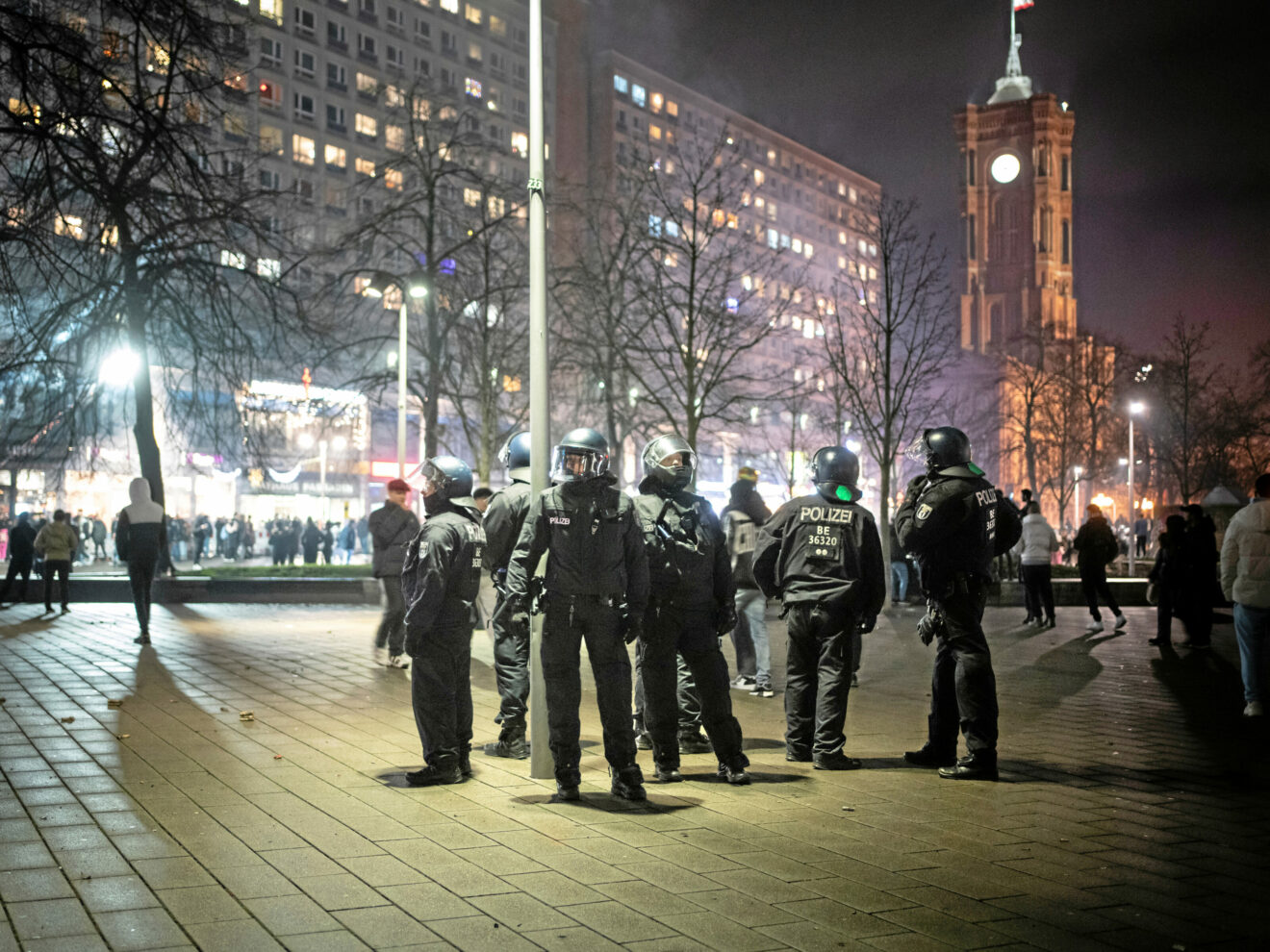 Wie Pilze aus dem Boden: Messer-Verbotszonen in Berlin