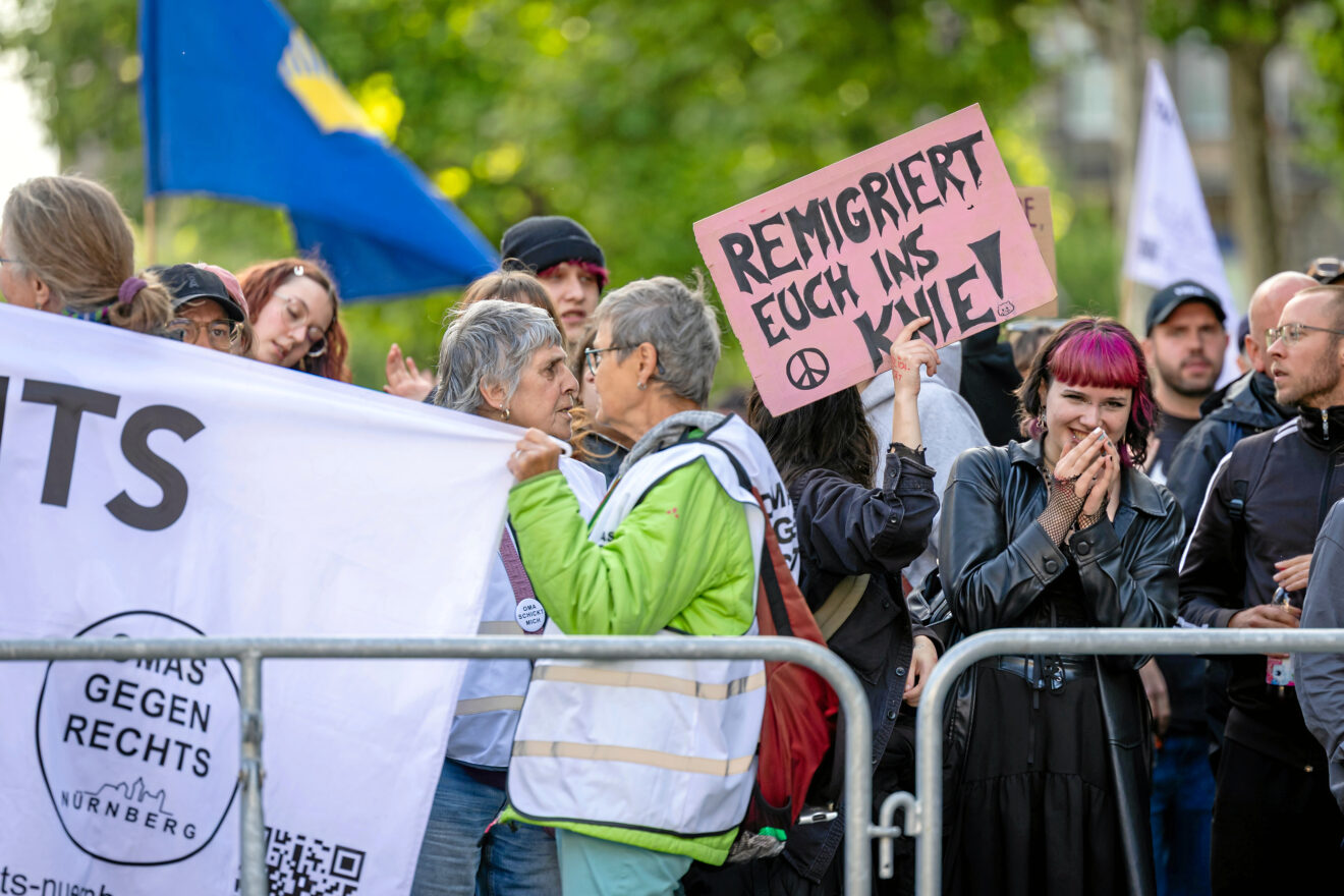 Staatsmacht gegen Antifas