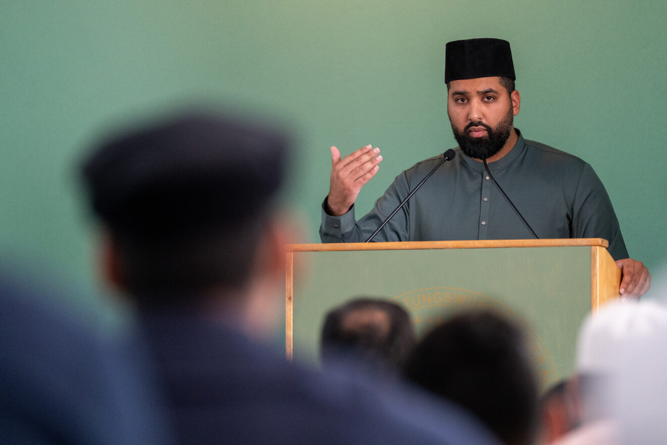 »Muslime für Frieden«: Ahmadiyya demonstrieren in Berlin-Pankow