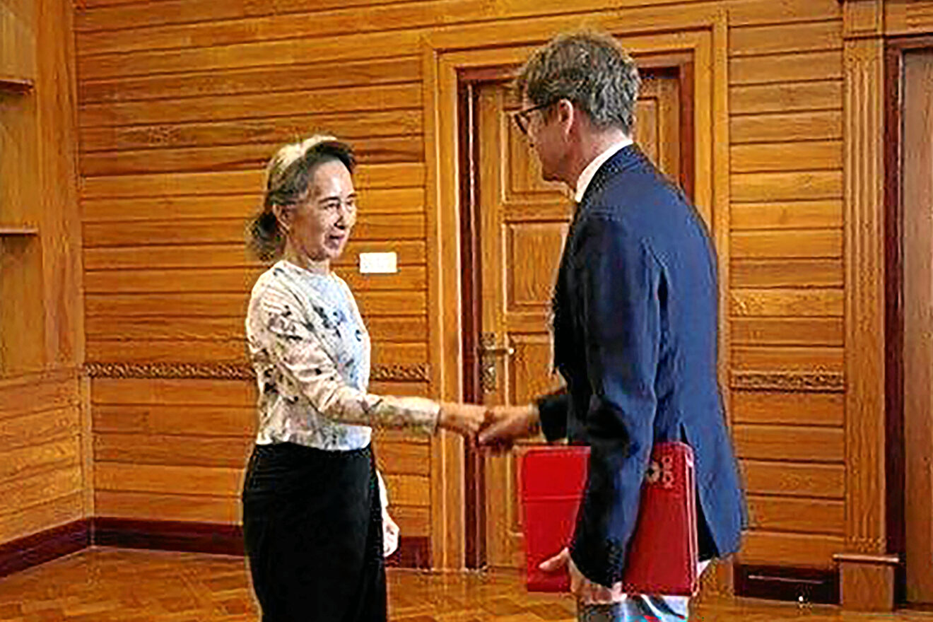 Myanmar: Lebenszeichen von Aung San Suu Kyi
