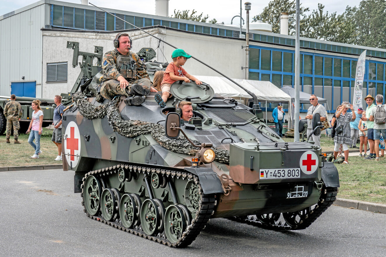 »Krieg als Lifestyle«: Plädoyer gegen Militarisierung des Alltags